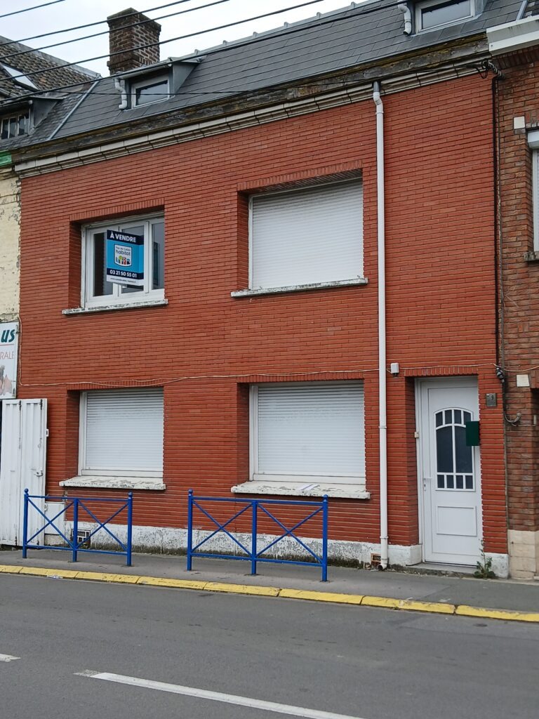 Maison familiale avec jardin à Pont-à-Vendin