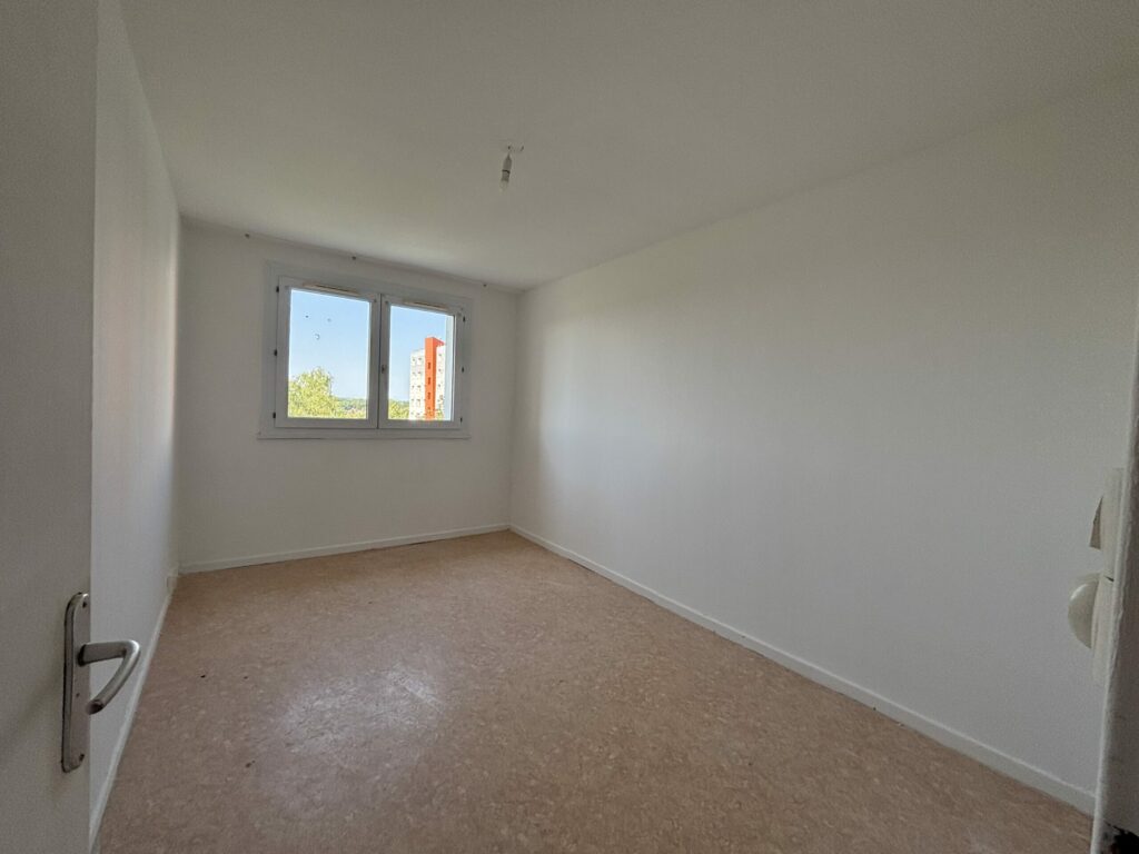 Appartement type 5 avec balcon à Achicourt