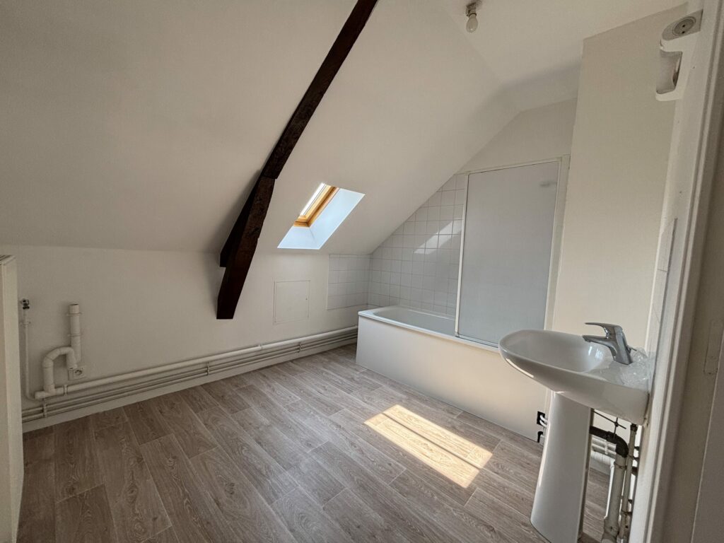 Appartement type 3 en duplex en centre-ville d&rsquo;Achicourt